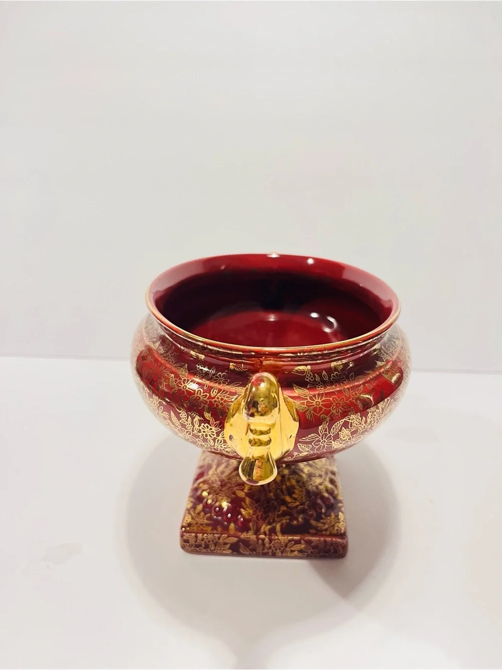 Vintage 1930’s Empire Ware Wine Red & Gold Floral Design Set of 2  Footed Urns
